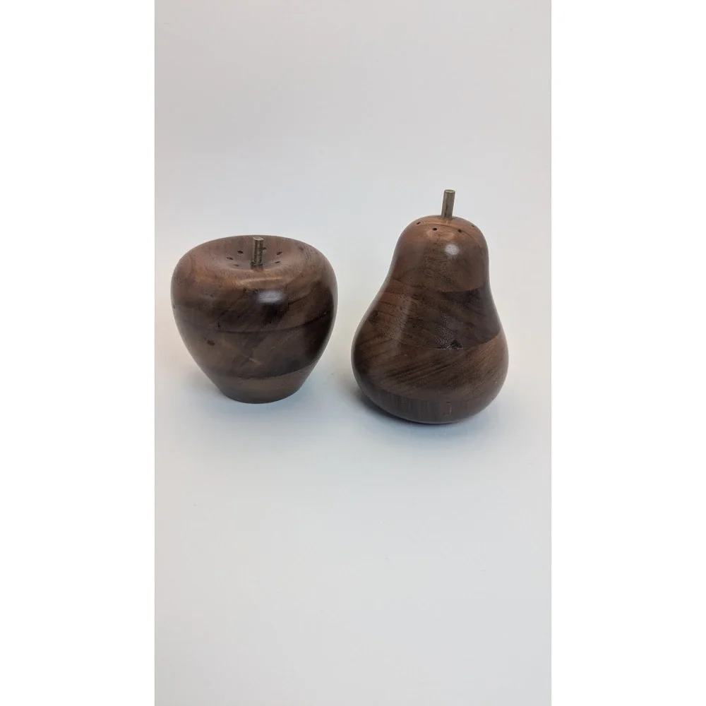 Vintage Wooden Apple Pear Salt‎ Pepper Shakers Set Mid Century Modern Teacher
